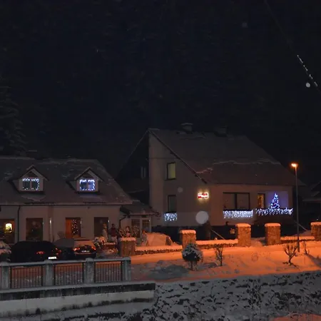Πανσιόν Krupka 443 - Herlikovice A Bubakov