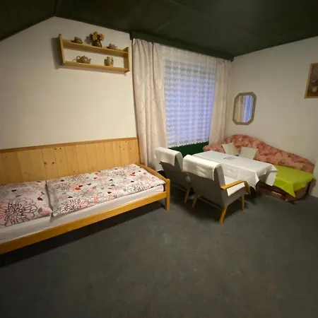 Guest house Krupka 443 - Herlikovice A Bubakov